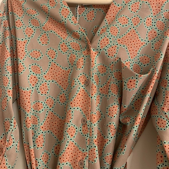 Dress : button down style - Picture 3 of 5